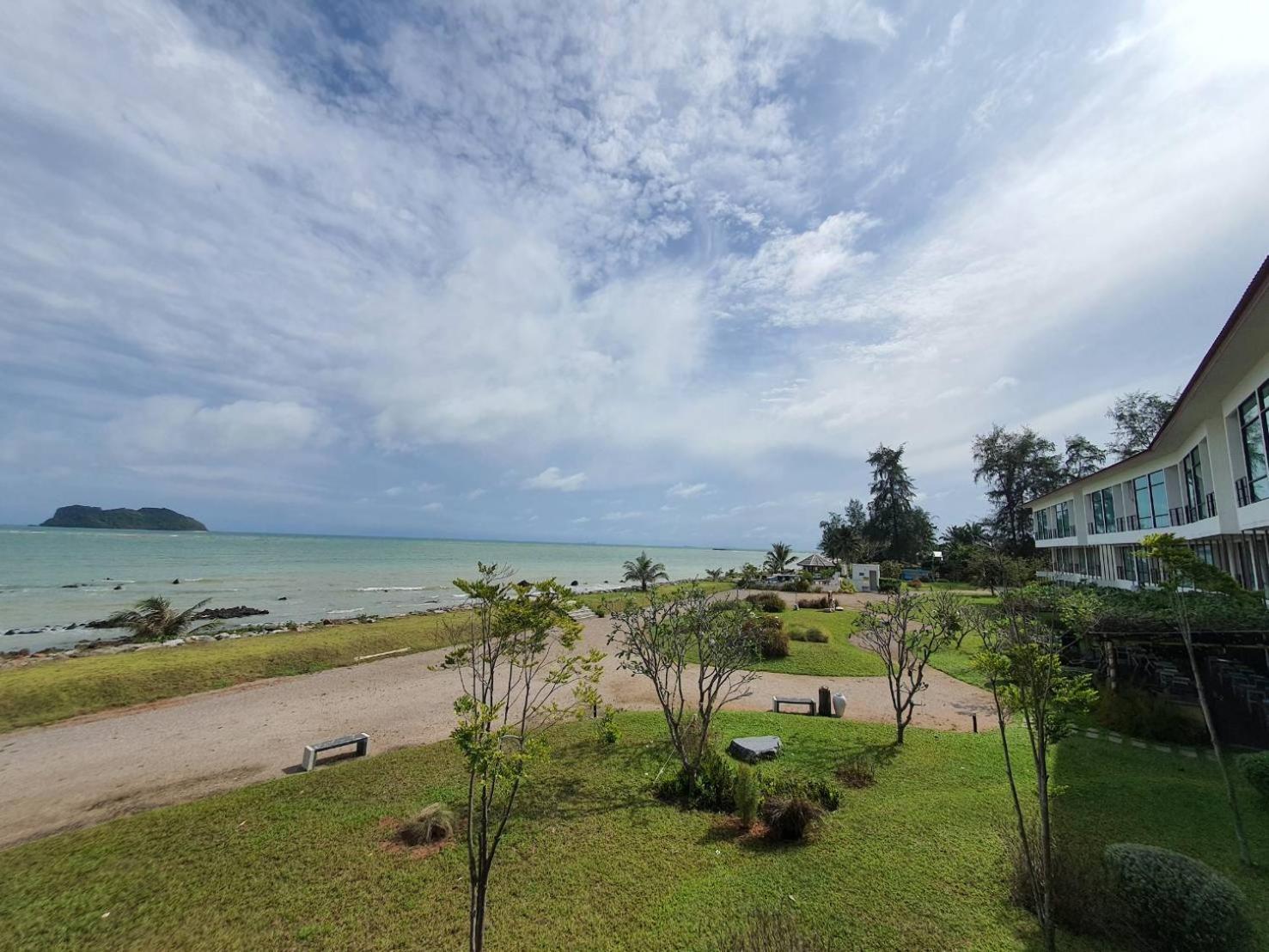 Pathiu The Beach Resort & Residence - Sha Plus מראה חיצוני תמונה
