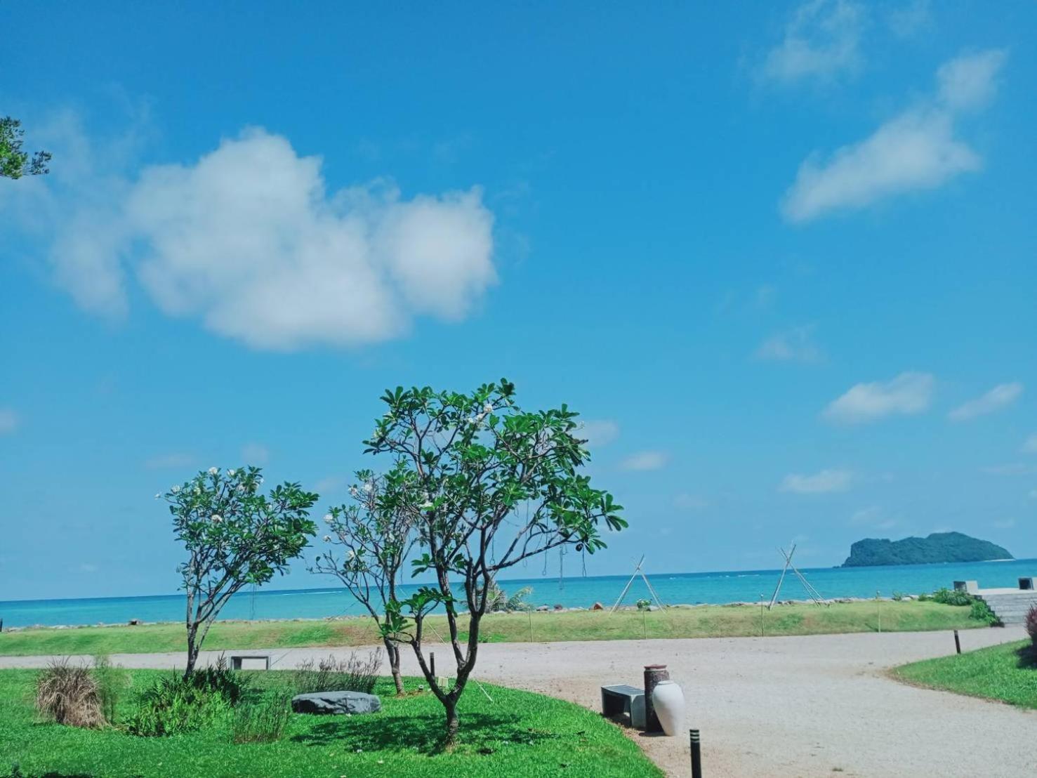 Pathiu The Beach Resort & Residence - Sha Plus מראה חיצוני תמונה