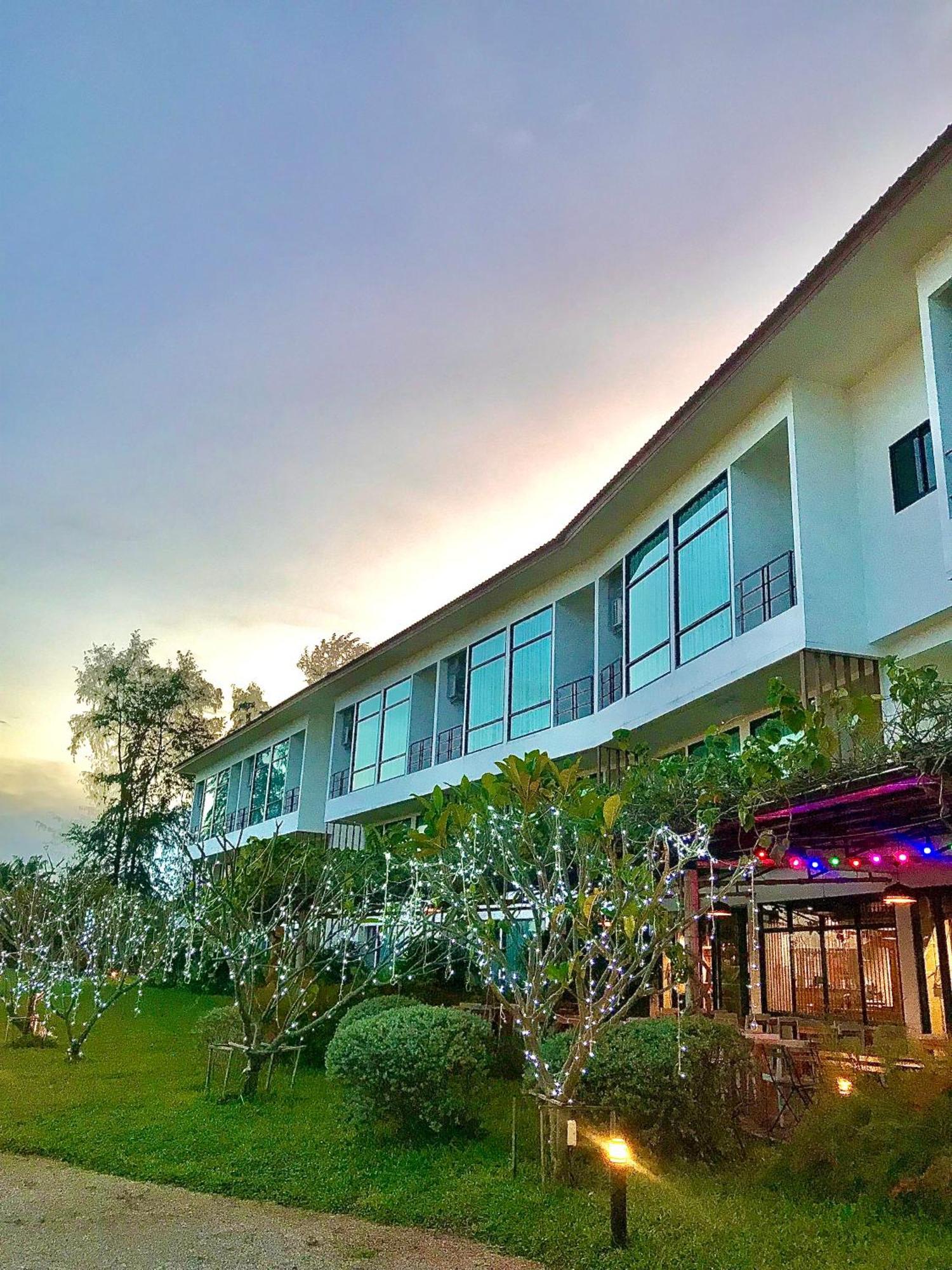 Pathiu The Beach Resort & Residence - Sha Plus מראה חיצוני תמונה